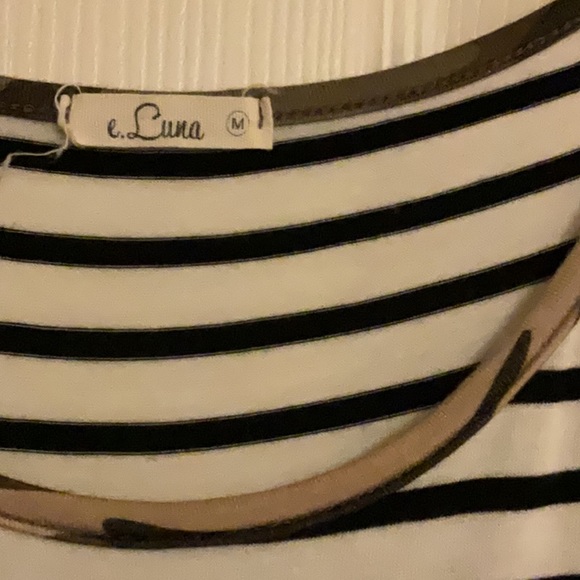 Women’s top - Picture 2 of 3